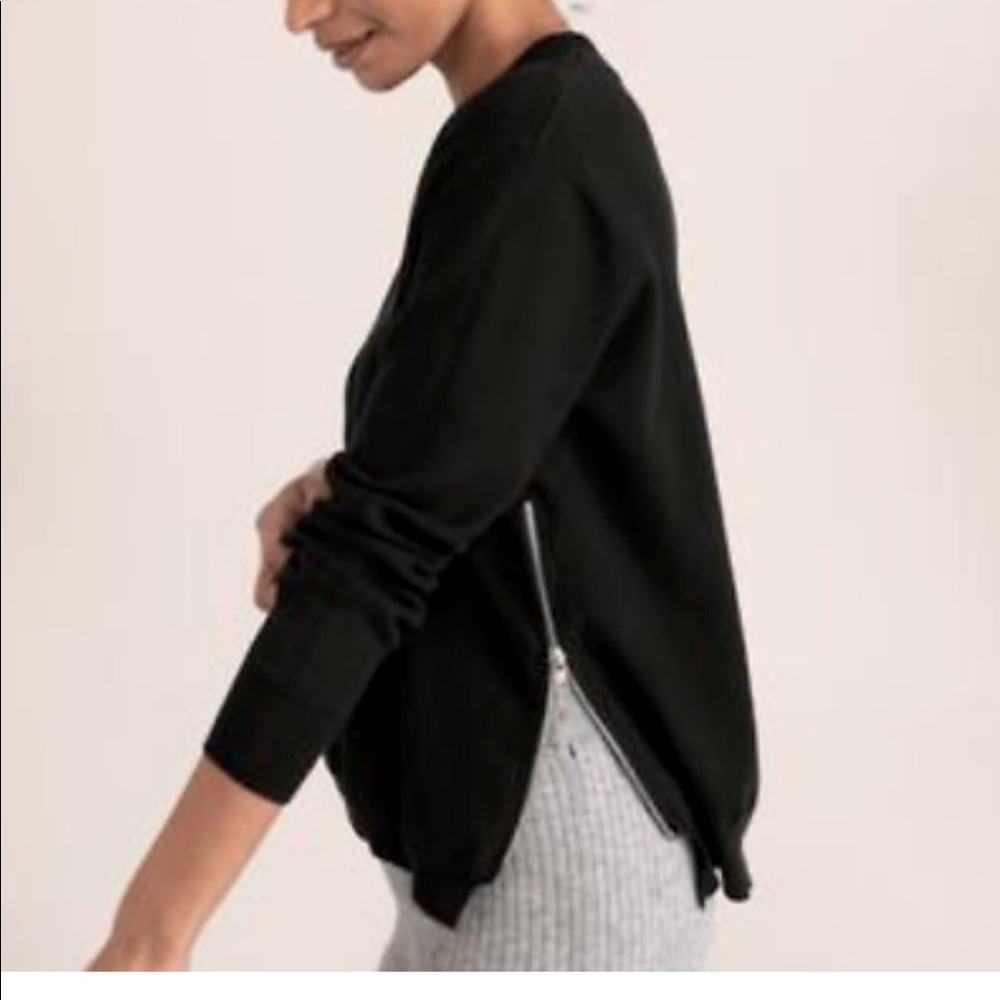 Modern Citizen Yara Side Zip Sweater in Black